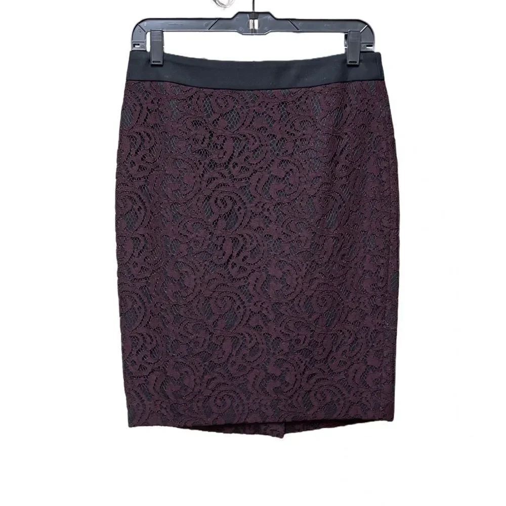 🌟70% OFF 🌟NEW🌟Loft🌟Burgundy Lace Skirt Brand New with No Tag